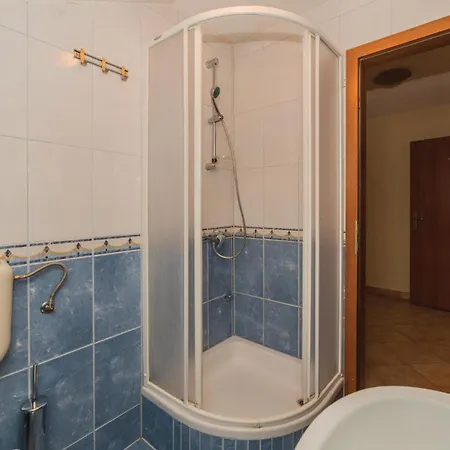 2 Bedroom Lovely In Biograd Biograd na Moru