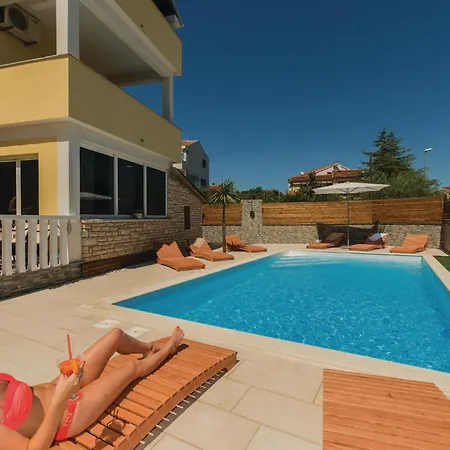 Apartman 2 Bedroom Lovely In Biograd *